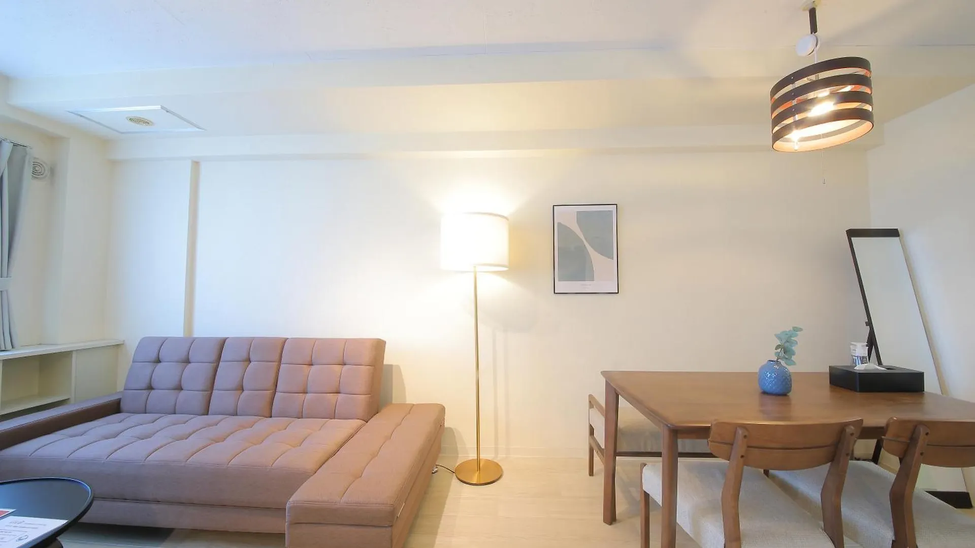 ノーザンヒルズ南6条 Apartment Sapporo 0*,  Japan